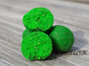 Fluo-Grüne Köder sind für den Karpfen sehr gut und auch differenziert wahrnehmbar.